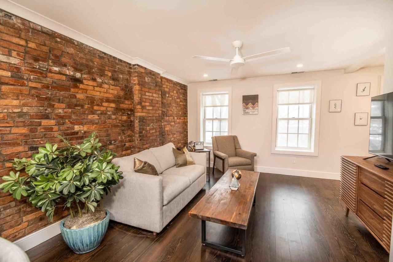 Apartment Luxury Design Focused, Themed Apt Near Downtown In The Art District Detroit